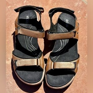 Ecco Women’s Golf Sandals Size 9-9.5 Copper Color SEE PHOTOS MINOR STRAP DAMAGE